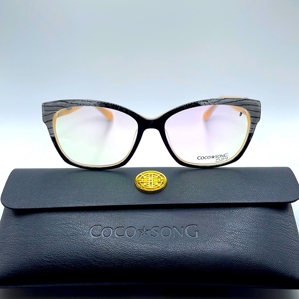 NWOT. Coco Song women’s Optical frames. Black white and tan frames.